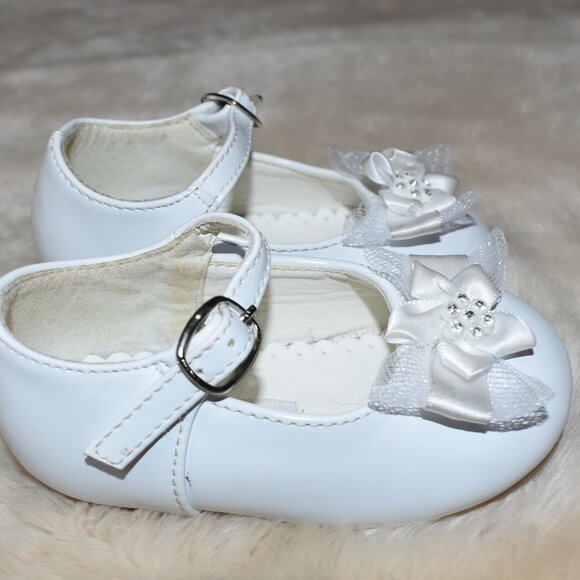Baby Girls White Dress Shoes Size 3 - Picture 5 of 11